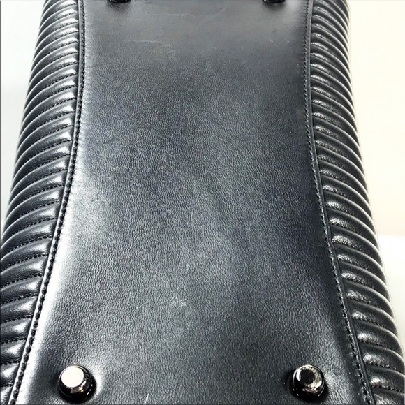 Coach Turnlock Edie Carryall Handbag Black Quilted - Picture 8 of 8